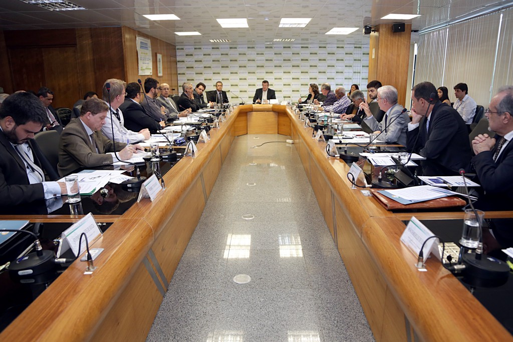  CONSIGNADO: Conselho de Previdência aprova saque por meio de cartão de crédito