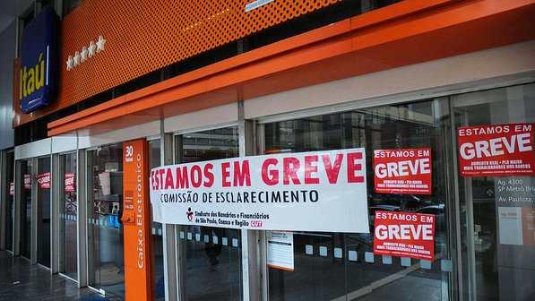 Greve dos bancários fecha 10 mil agências no país, diz Contraf